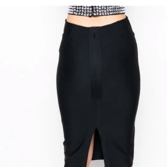 Skirt - Picture 2 of 6